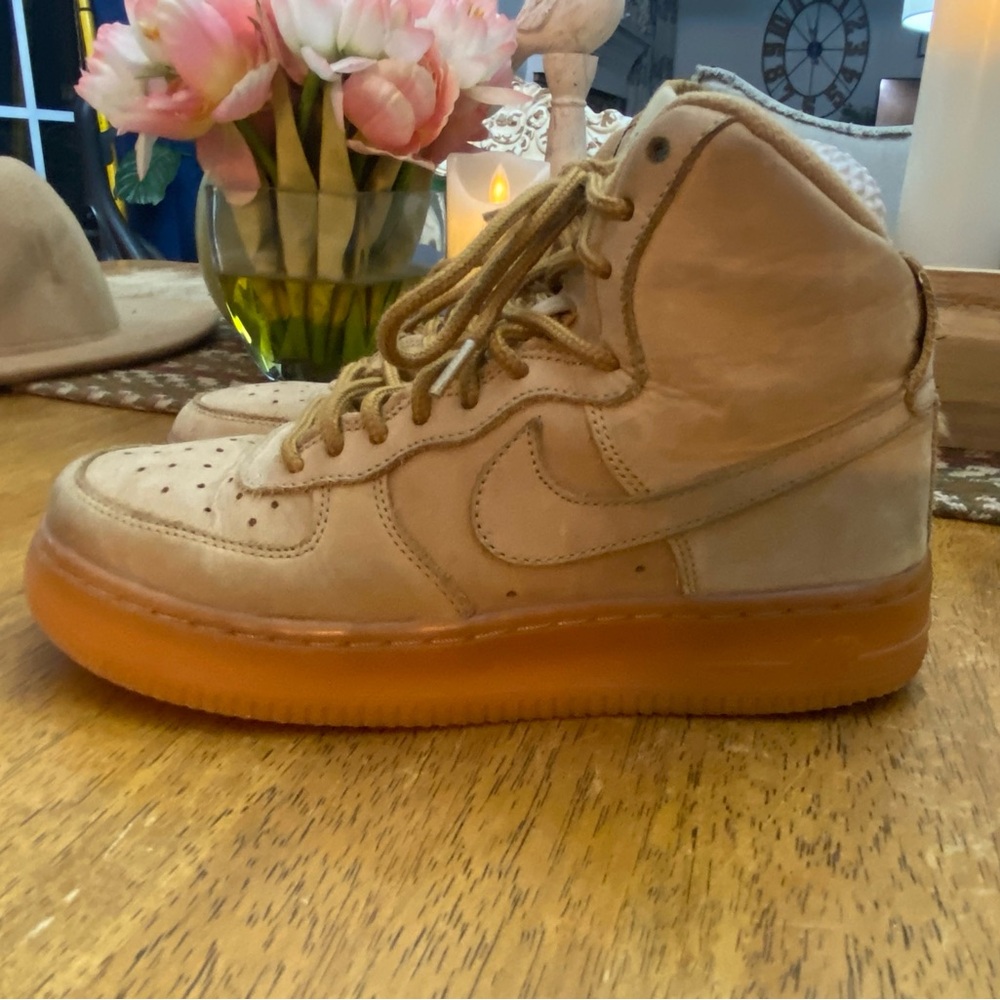Youth Nike Air Force 1 Size 4.5